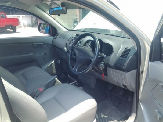 ขายด่วน toyota vigo ตอนเดียว ปี2010 สวย พร้อมใช้งาน