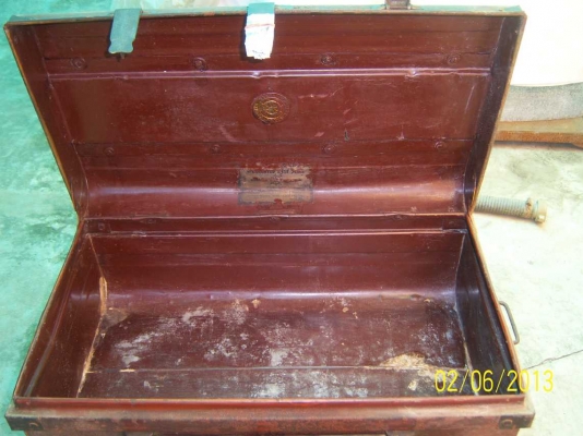 หีบเหล็กของเก่า หีบเหล็กของเก่า