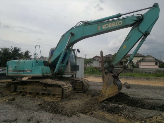 ขายรถแบคโฮ KOBELCO SK-200-YN-10 ซีเรี้ยล.41300 กว่า ไฟฟ้าเต็ม เอกสารใบอิมวอย สภาพรถทำงานราคาย้อมๆ ต่อรอง สนใจรีบจองด่วน