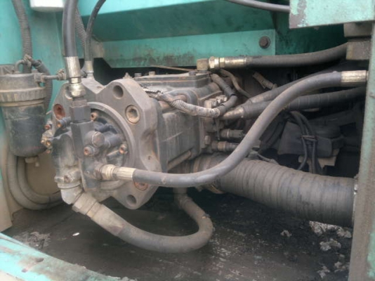 ขายรถแบคโฮ KOBELCO SK-200-YN-10 ซีเรี้ยล.41300 กว่า ไฟฟ้าเต็ม เอกสารใบอิมวอย สภาพรถทำงานราคาย้อมๆ ต่อรอง สนใจรีบจองด่วน