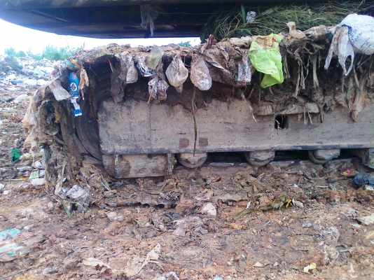 ขายด่วน  รถแบคโฮ KOBELCO SK200 M3 เก๋งเทา เครื่องเดิม ปั้มเดิม รถทำงานดี มีโซ่สวยทั้งสองข้าง มีทะเบียน รถทำงานกลบขยะ.