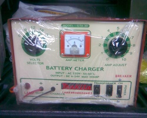 เครื่องชาดแบต 30   แอม ของ makitamv'cf'cmh