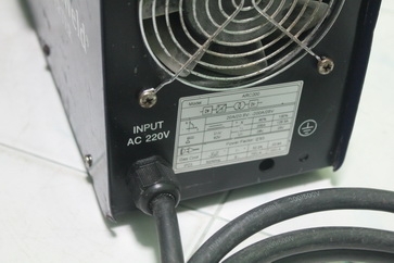 เครื่องระบบอินเวอเตอร์ยี่ห้อ diamond weld รุ่น arc200 super พร้อมใช้งานครับ