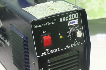 เครื่องระบบอินเวอเตอร์ยี่ห้อ diamond weld รุ่น arc200 super พร้อมใช้งานครับ
