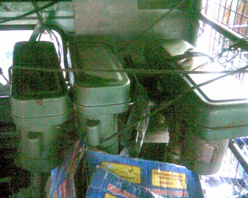 แท่น สว่าน ความสูงประมาณ 1 เมตร  หัวจับ 8 หุน