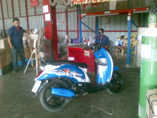 ส่งรถที่นิ่มซีเส็ง ส่งรถ Scoopy &ndash; i ไปจังหวัดแพร่ครับ