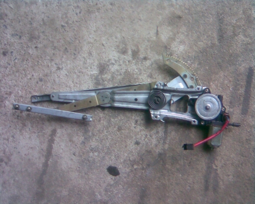 ตัวขับเคลื่อนกระจกไฟฟ้ารถยนต์