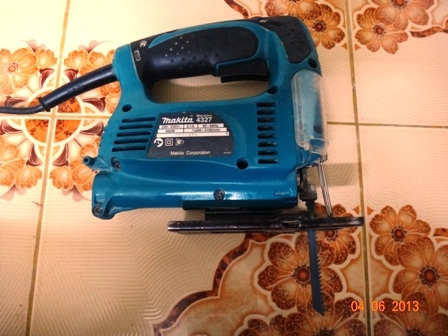 เลื่อยฉลุไฟฟ้า (Jig Saw) makita รุ่น 4327 (450w.) ปรับรอบได้