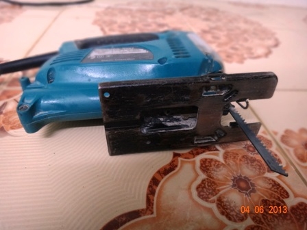 เลื่อยฉลุไฟฟ้า (Jig Saw) makita รุ่น 4327 (450w.) ปรับรอบได้ เลื่อยฉลุไฟฟ้า (Jig Saw) makita รุ่น 4327 (450w.) ปรับรอบได้