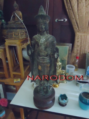 ให้เช่าพระพุทธรูปโบราณมรดกตกทอด ศิลปะลพบุรี  สภาพสวยมาก สมบูรณ์ สนนราคา 299,999.-