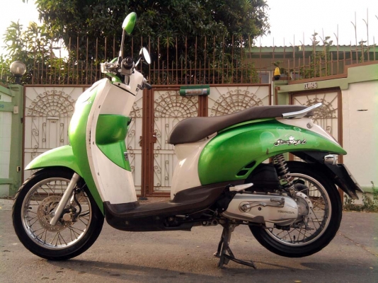 ขออนุญาติขาย HONDA Scoopy-i 110 cc. ปี53 มือเดียว สีเขียวขาว