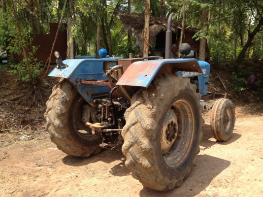 ขายรถไถใหญ่ถูกๆจอดไว้ไม่ได้ใช้ ขายทิ้งเลย 39000 บาท รถเครื่องติดขับได้นะคับ ขายรถไถใหญ่ถูกๆจอดไว้ไม่ได้ใช้ ขายทิ้งเลย 39000 บาท รถเครื่องติดขับได้นะคับ