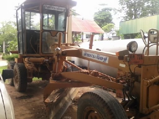 ขายรถเกรด KOMUTSU GD281 พร้อมใช้งาน สภาพดี เล่มทะเบียนพร้อมโอนครับ