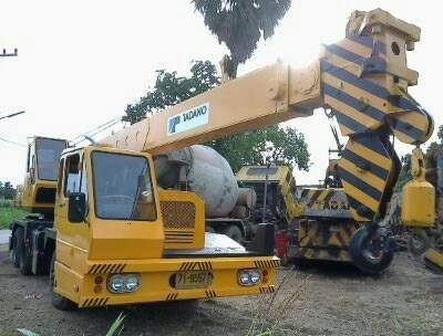 รถเครนทาดาโน่16t สภาพสวย พร้อมใช้งานคะ