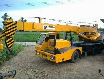 รถเครนทาดาโน่16t สภาพสวย พร้อมใช้งานคะ