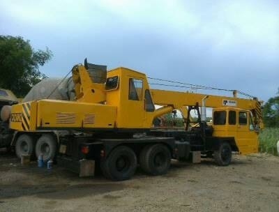 รถเครนทาดาโน่16t สภาพสวย พร้อมใช้งานคะ