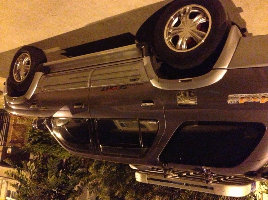 ขายแม๊กซ์ 18" 6 รู. กว้าง 8" พร้อมยาง บริสสโตร์ 265/60r18 ปี 10