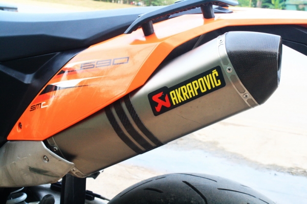 __ขาย/แลก KTM 690 smc ปี09 (สรรพสามิตตัวจริง) 280,000บาท__ __ขาย/แลก KTM 690 smc ปี09 (สรรพสามิตตัวจริง) 280,000บาท__