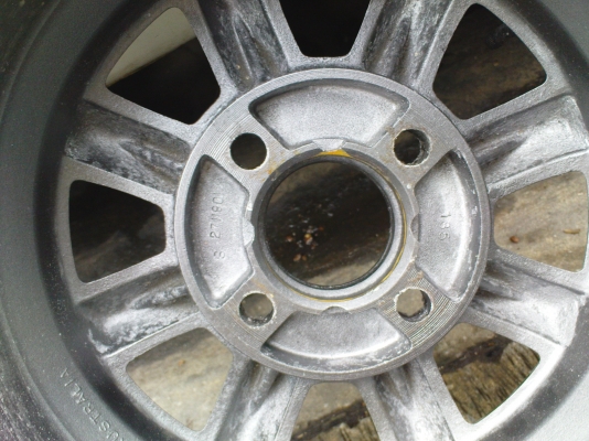 ขายแม็กขอบ13 4รู114ครับท่าน