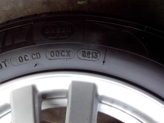 ยาง michelin XM2 175 65 14 ถอดป้ายแดง2013ใหม่มากนะครับ