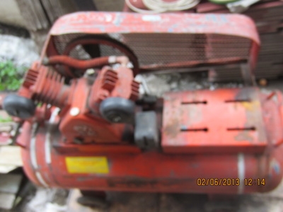 ขายด่วนหัวปั้มลมสองสูบ 1 Hp(3Hp)และแท็งจุ 65L. ราคาถูก 5,000฿