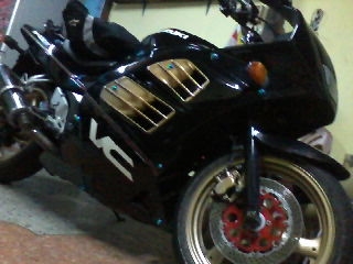 ขาย suzuki RF400 เครื่องสลิ้งช๊อต 750 ขาย suzuki RF400 เครื่องสลิ้งช๊อต 750