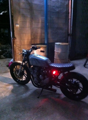 (ปรับราคา  อยากขาย)            ขาย  xj 400  40.000ตอรองได้   ร้อนเงิน   แรง  081 910 5402