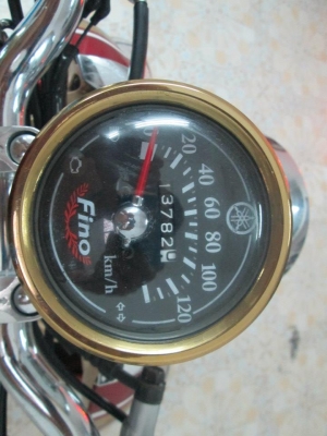 Fino 115 cc เกย์แยก ปี 55 รถอยู่ำลำปางครับ Fino 115 cc เกย์แยก ปี 55 รถอยู่ำลำปางครับ