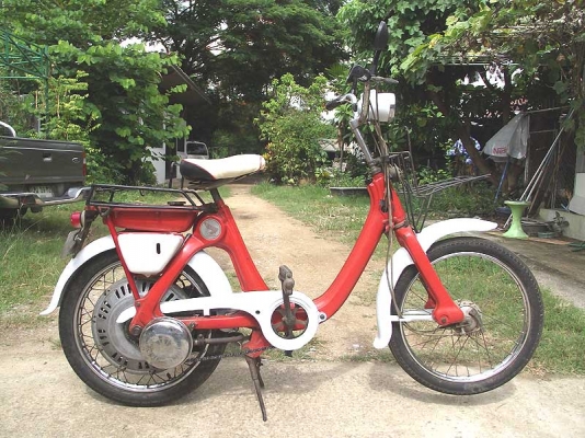 ขายจักรยานติดเครื่องโบราณ LITTLE HONDA P-50สภาพเดิมสีเดิมเครื่องติดขี่ดีพร้อมใช้น่าสะสมมีรูป+คลิ๊ป ครับ