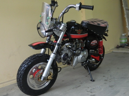 monkey stallions momo 125 limited