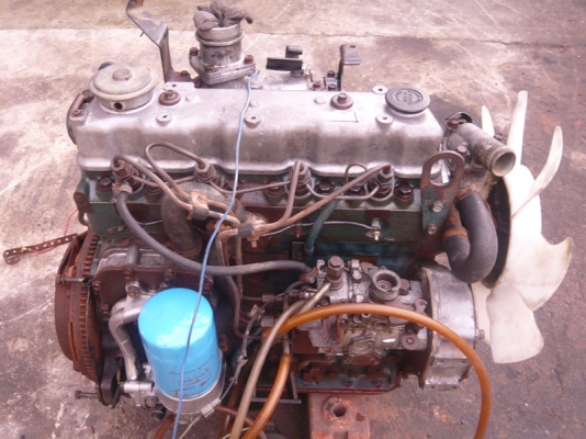 ขายเครื่องยนต์ดีเซลขับหลัง NISSAN SD23 12850 บาท