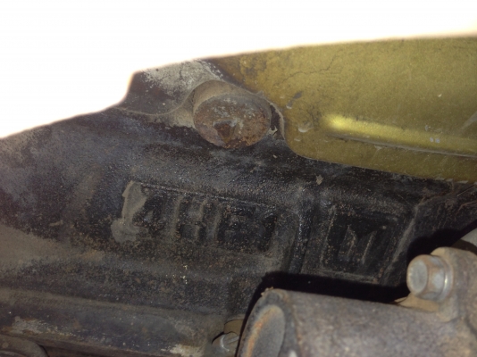 ISUZU NPR เครื่อง 4HF1-135 แรงม้า รถปี 44 กระบะคอกเหล็กคอกไม้ ยาว 4.30 เมตร หัวบางไม่มีผุ ภายในสวยคร