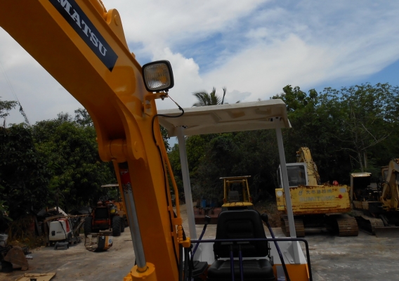 ขายรถขุด KOMUTSU PC30-5 เก่านอก สภาพดี พร้อมใช้งาน