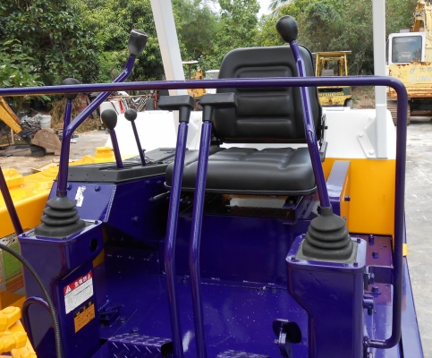 ขายรถขุด KOMUTSU PC30-5 เก่านอก สภาพดี พร้อมใช้งาน