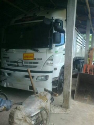 รถฮีโน่ 10 ล้อดั้ม 251 แรงม้า ปี 53 (  ซีรี 500  ) สนใจติดต่อ 081 - 6079515