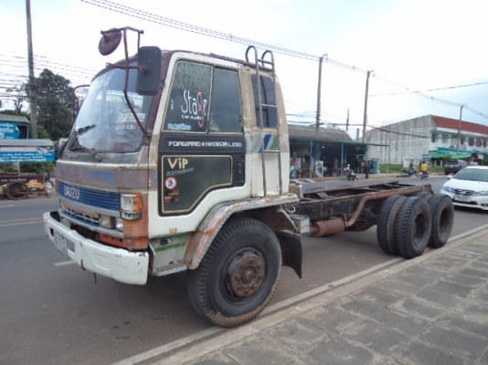 ขายรถอีซุซูร็อก10ล้อ หัวคัซซี เบรกทิฟฟี พวงมาลัยเพาเวอร์