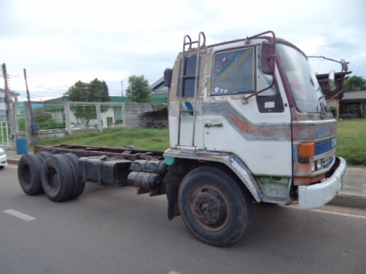 ขายรถอีซุซูร็อก10ล้อ หัวคัซซี เบรกทิฟฟี พวงมาลัยเพาเวอร์