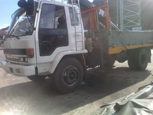 รถอิซูซุ 6 ล้อ กะบะ ไม้ 165 แรงม้า  สนใจติดต่อ 081 - 6079515