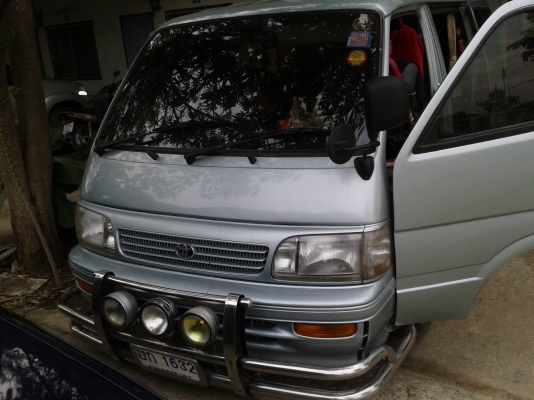 รถตู้หัวจรวด สวยเรียบร้อย สมบูรณ์ ประหยัด