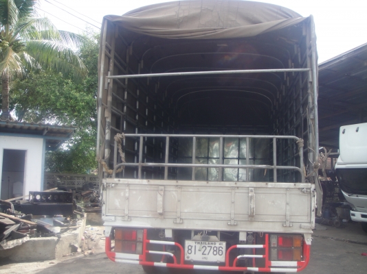 ISUZU NPR 150 แรง พร้อมคอก สวยครับ ISUZU NPR 150 แรง พร้อมคอก สวยครับ