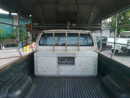 2005 TOYOTA, HILUX VIGO 2.5 J Standard 1 JZ-GE แก็ส LPGพวงมาลัยเพาเวอร พร้อมใช้ วิ่งดี ประหยัดทั่วไทย ราคาถูกสุดในรุ่น บรรทุกค้าขายสบาย