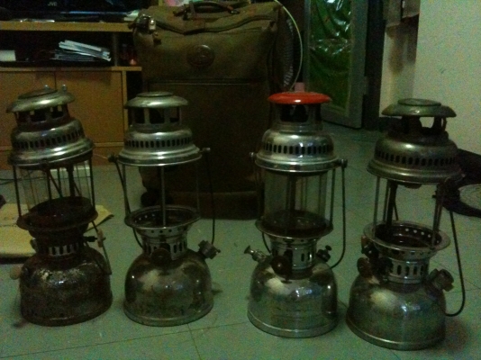 ตะเกียงเจ้าพายุหลายรายการ ราคา 2,500 บาท