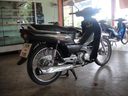 ขายฮอนด้า ดรีม 125 ตัวใหม่ สีเทา ทะเบียนพร้อมชุดโอน ขายฮอนด้า ดรีม 125 ตัวใหม่ สีเทา ทะเบียนพร้อมชุดโอน