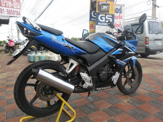 CBR150Rปี53ใมล์เหลืองรถบ้านเครื่องแน่นๆสีสวยเล่มพร้มโอนลอย CBR150Rปี53ใมล์เหลืองรถบ้านเครื่องแน่นๆสีสวยเล่มพร้มโอนลอย