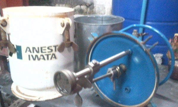 ขายถังผสมสีแรงดันญี่ปุ่น