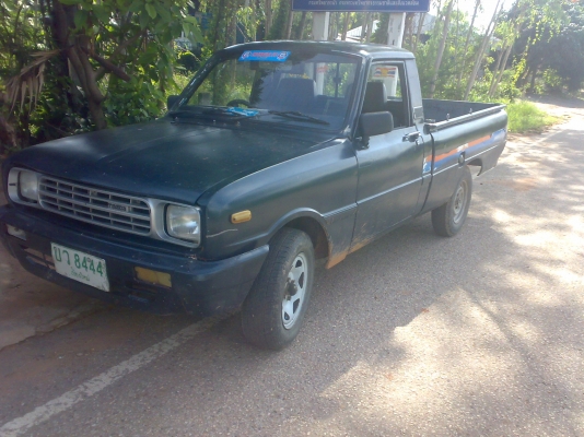 ขายมาสด้าน้อย เครื่อง 1300 cc 5 เกียร์ ** ด่วนๆครับ **