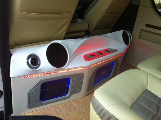 ขายเครื่องเสียงรถตู้