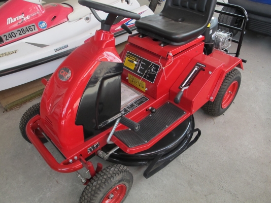 ขอแหวกแนวหน่อยคับ ขายรถตัดหญ้า CATZ 344 cc 10.5 แรง 4จังหวะ รถนำเข้า