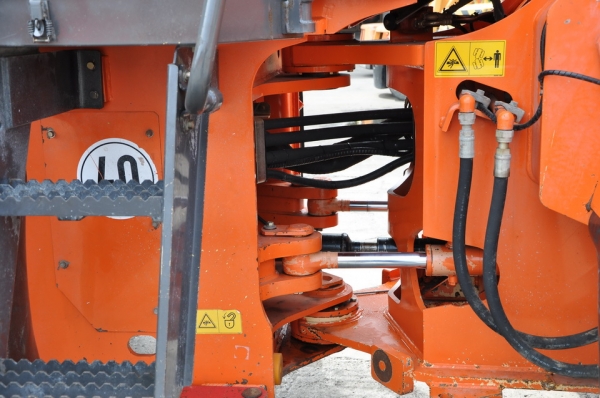 HITACHI ZW 220 SN 00348 HITACHI ZW 220 SN 00348