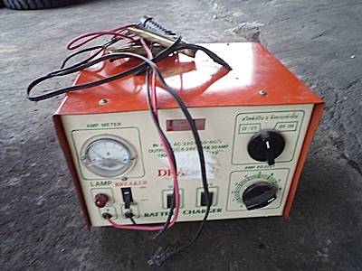 ขายสแต๊กเก่อร์มือสอง น้ำหนักยก 600 กิโล  สูง 3.5 เมตร พร้อมแบตเตอรี่ และตู้ชาร์ทไฟ  พร้อมใช้งาน ราคา30000